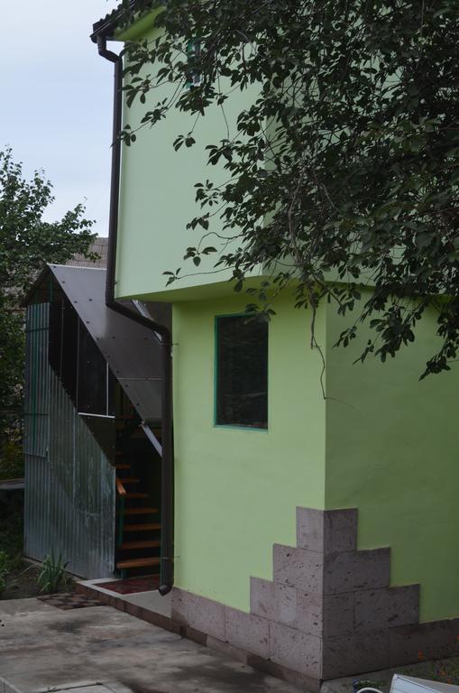 Cottages On Gdantsevskaya Street Kryvyi Rih Exterior foto